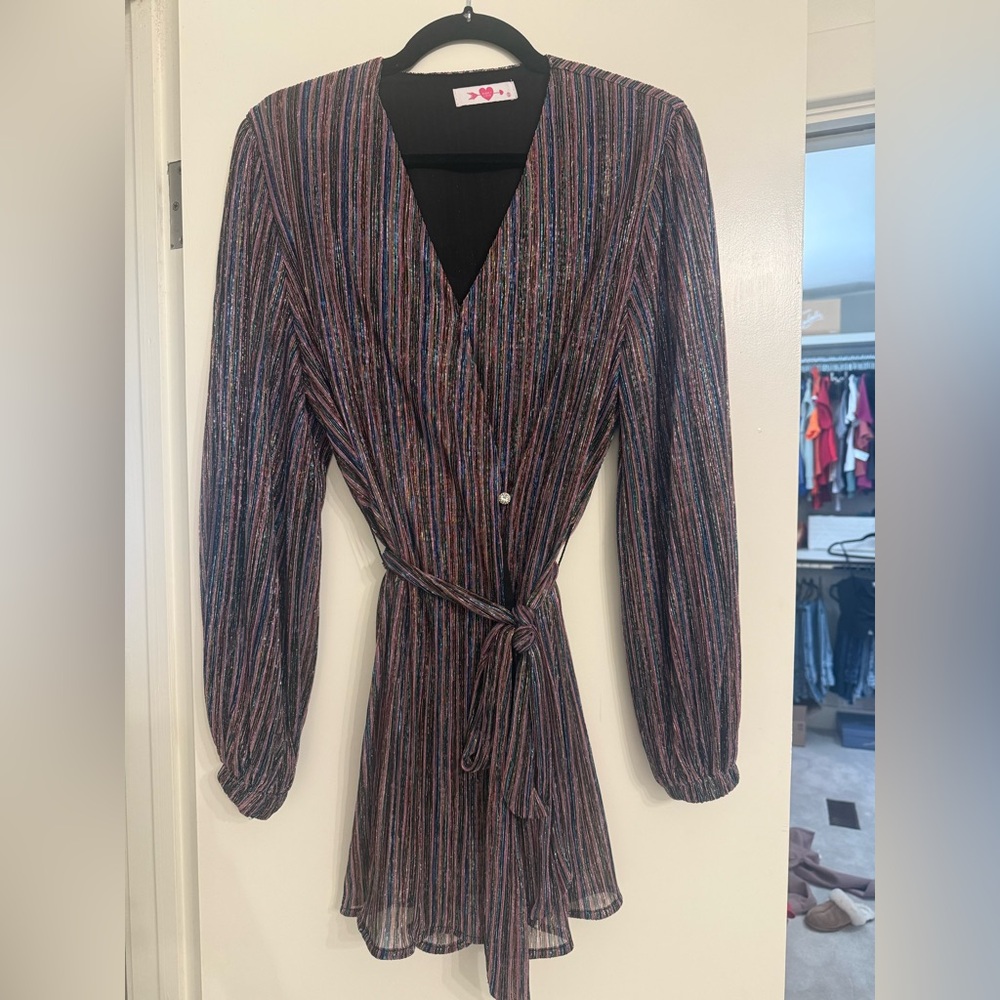 Buddy Love multi color wrap
Dress. Worn once